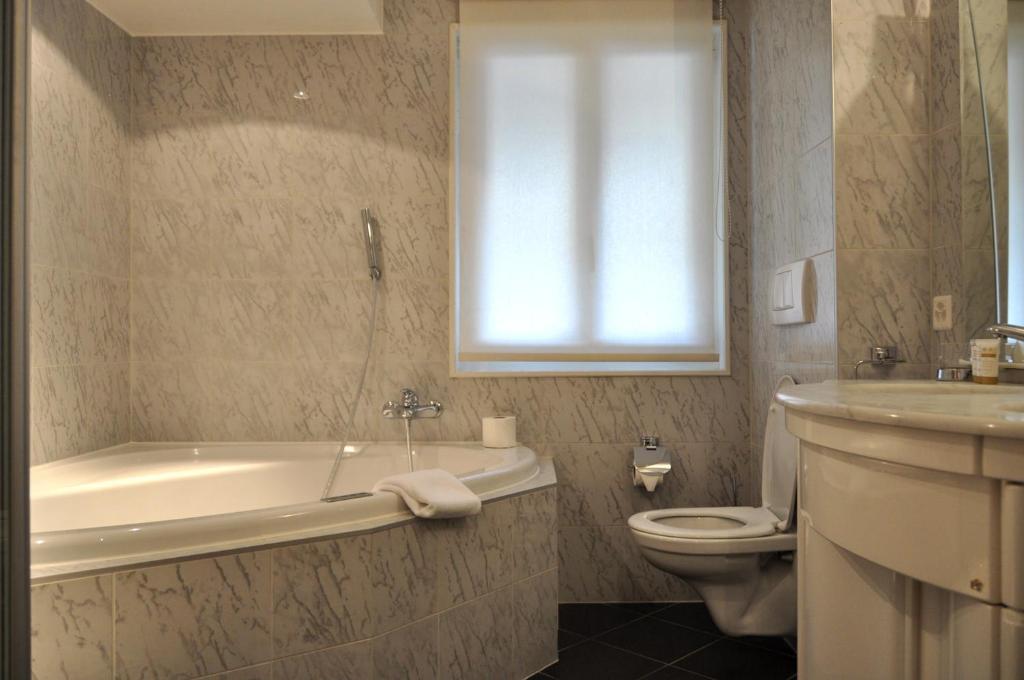 Hotel De La Paix Champéry Quarto foto
