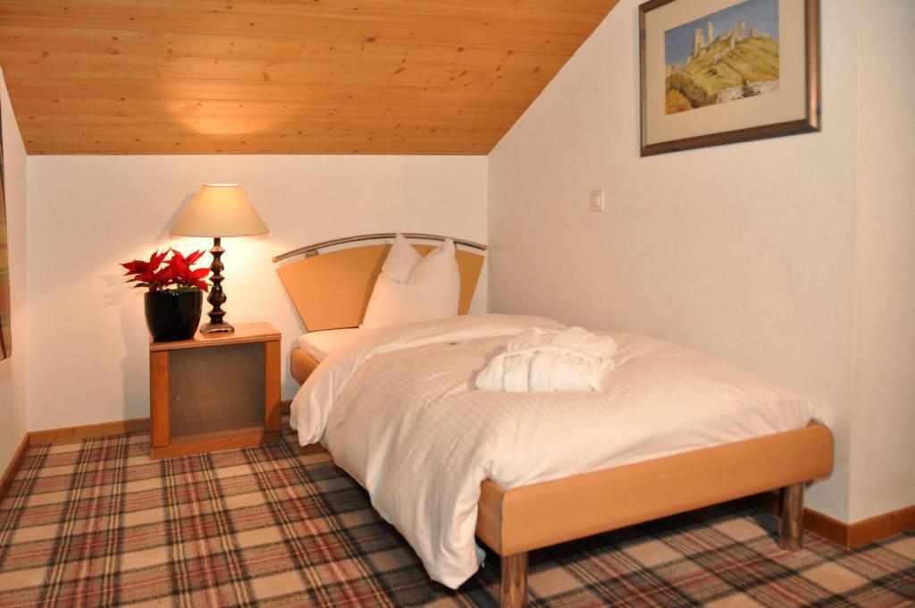 Hotel De La Paix Champéry Quarto foto